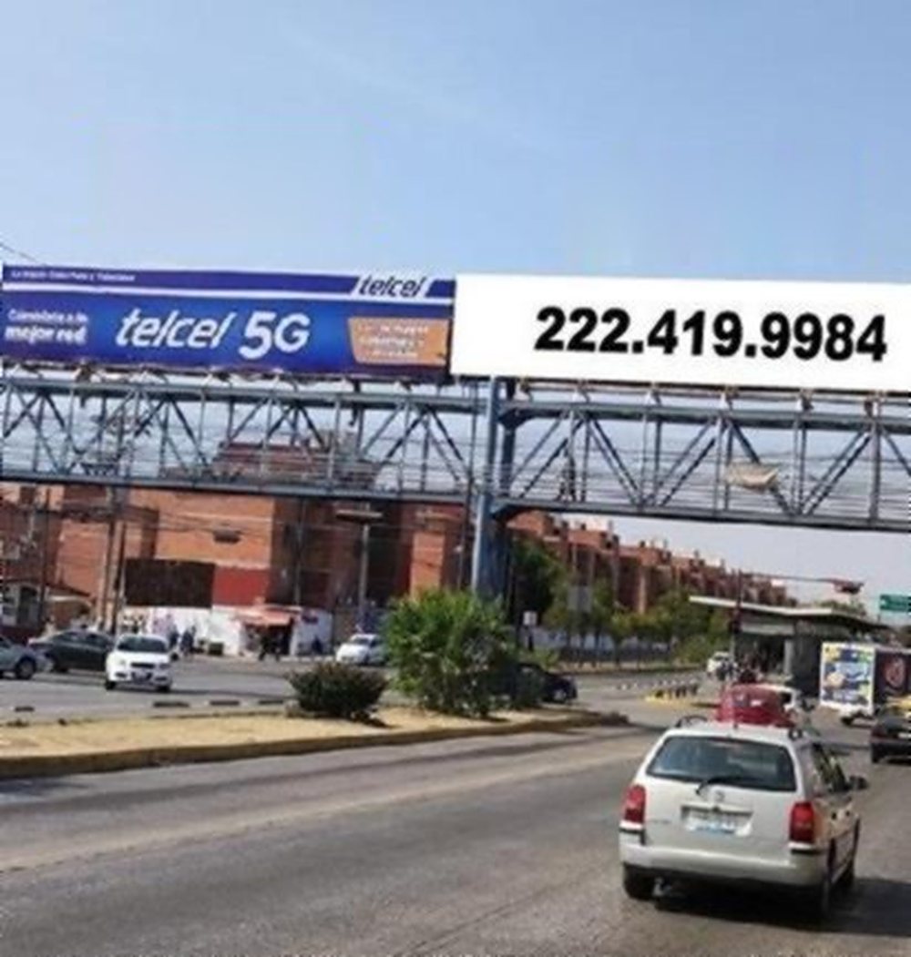 Puente publicitario PUEN-005 en
                      Av. 11 Sur – San Francisco Mayorazgo